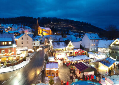 „Weihnachtsdorf“ Waldbreitbach - Reisebüro Happyday